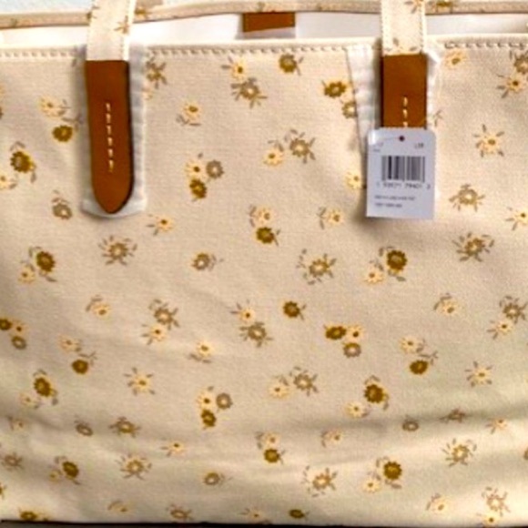 Coach Rainbow Canvas Large Tote New with Tags​ - Picture 3 of 9